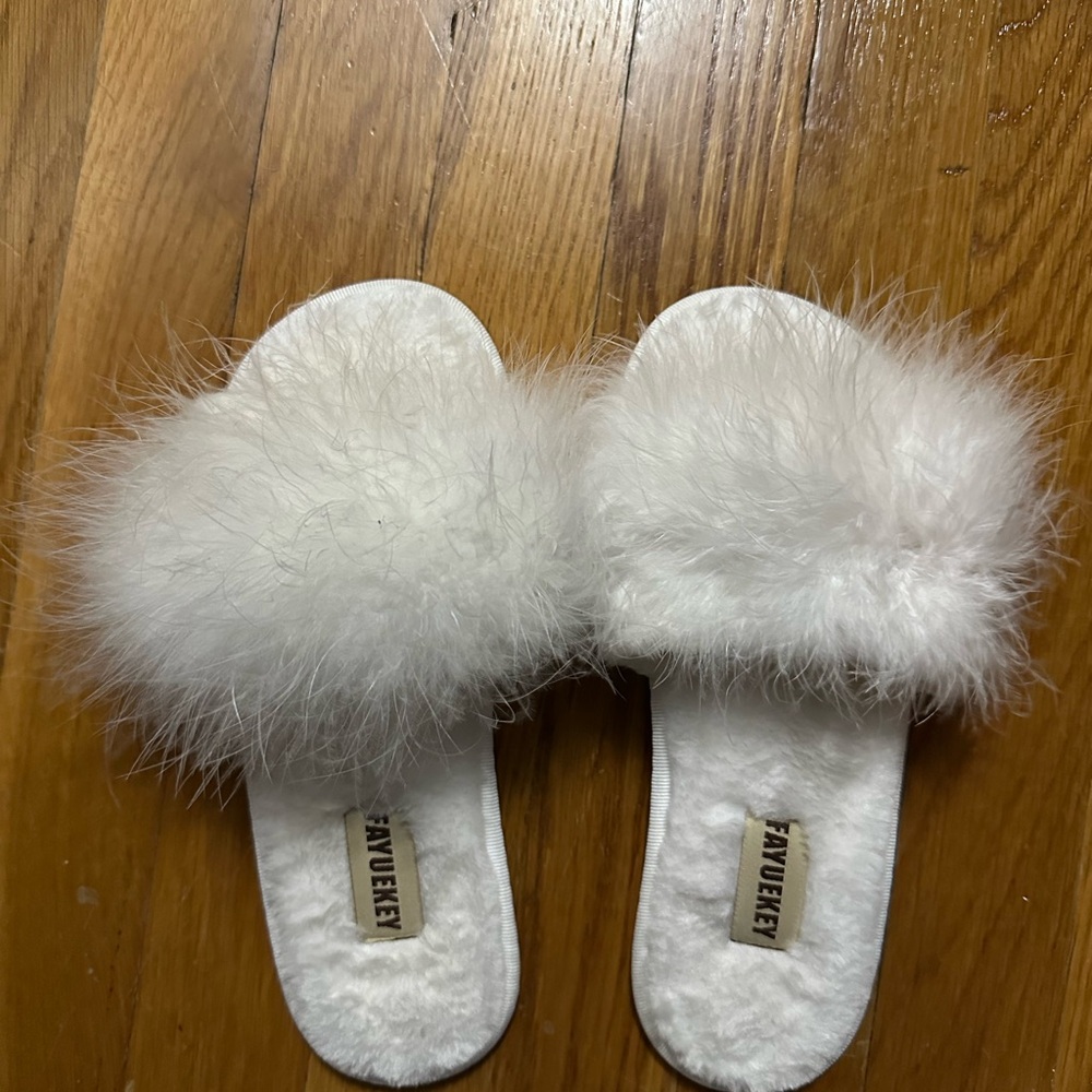 White Furry Slide Slippers